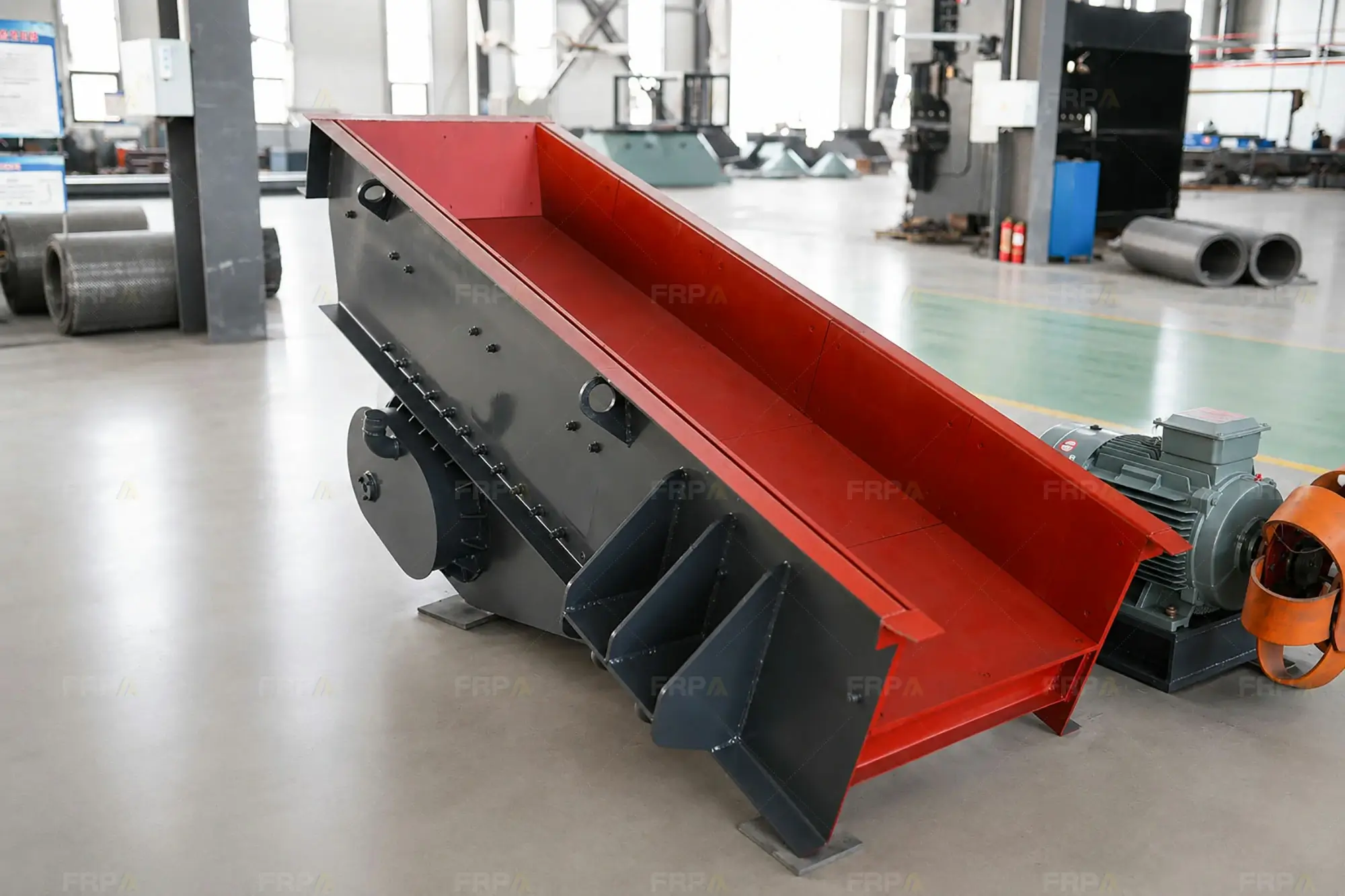 vibrating feeder (7)