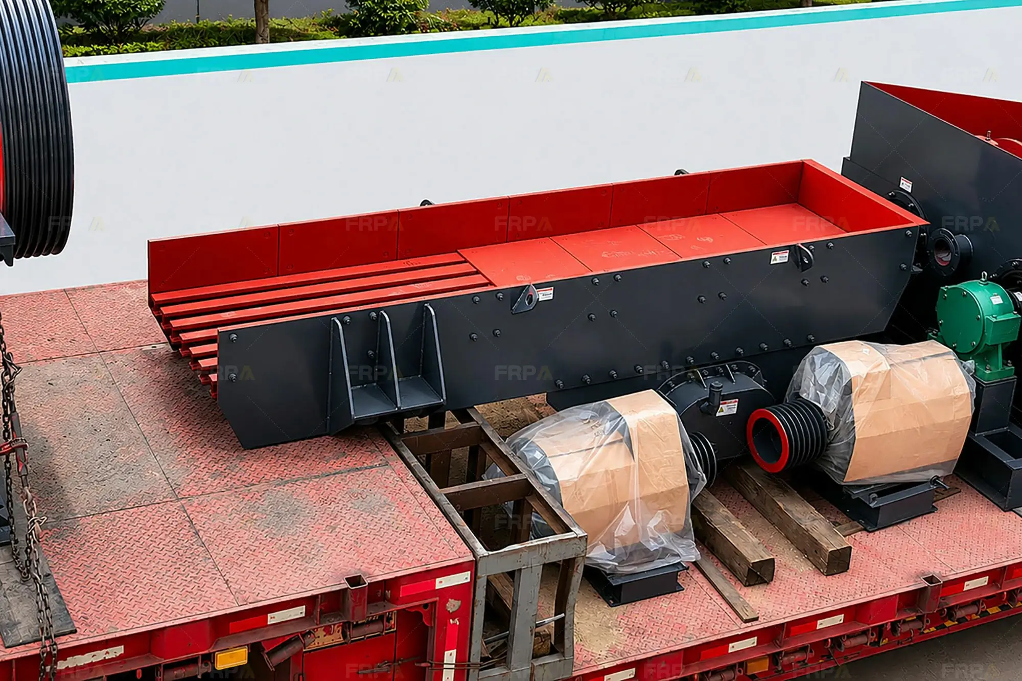 vibrating feeder (10)